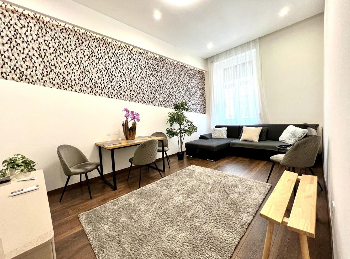 Wonderful Design Apartment In The City Centre Будапешт Экстерьер фото